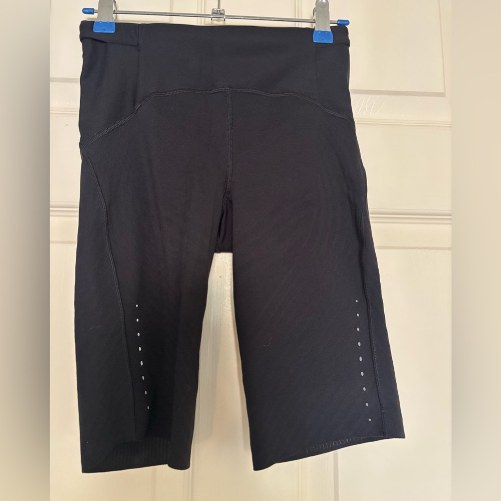 [Like New] Lululemon High-Rise Reflective Short 8" | Black | Size 4